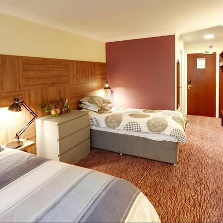 The University Of Buckingham - Mount Pleasant Hotel Bagian luar foto