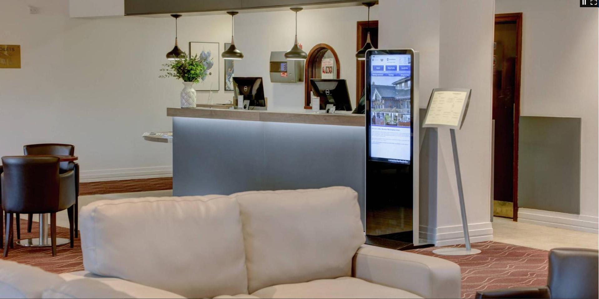 The University Of Buckingham - Mount Pleasant Hotel Bagian luar foto